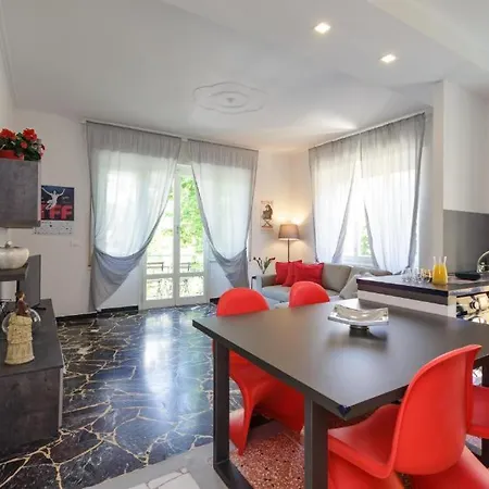 公寓 Casa Celine Moderna, Relax, Comoda Alle Spiagge E Negozi 基亚瓦里