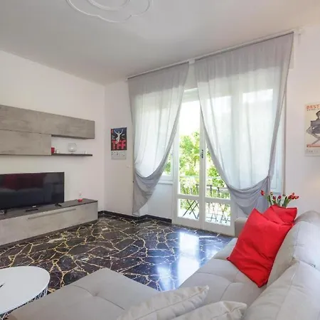 Casa Celine Moderna, Relax, Comoda Alle Spiagge E Negozi 基亚瓦里