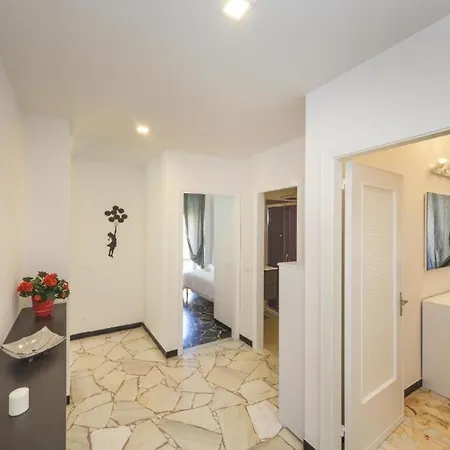 Casa Celine Moderna, Relax, Comoda Alle Spiagge E Negozi 基亚瓦里