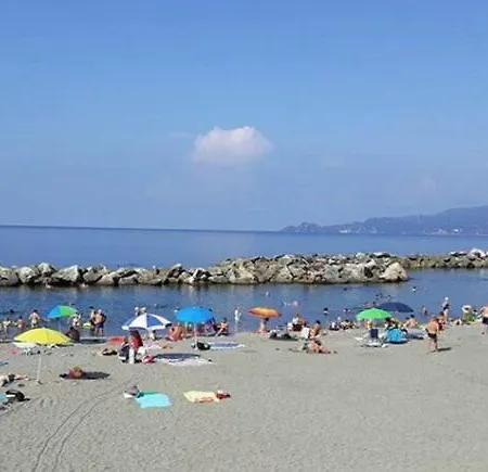 Casa Celine Moderna, Relax, Comoda Alle Spiagge E Negozi